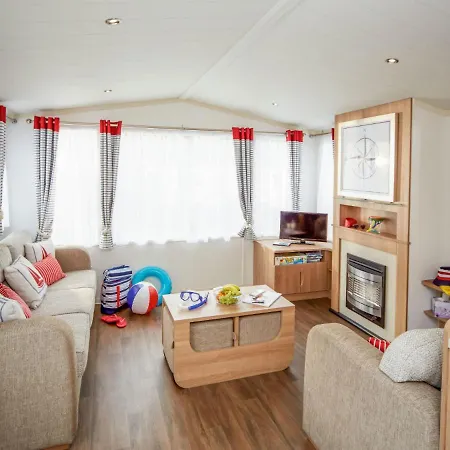 Holiday Reighton Sands-3 *