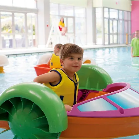 Holiday Reighton Sands-3 *